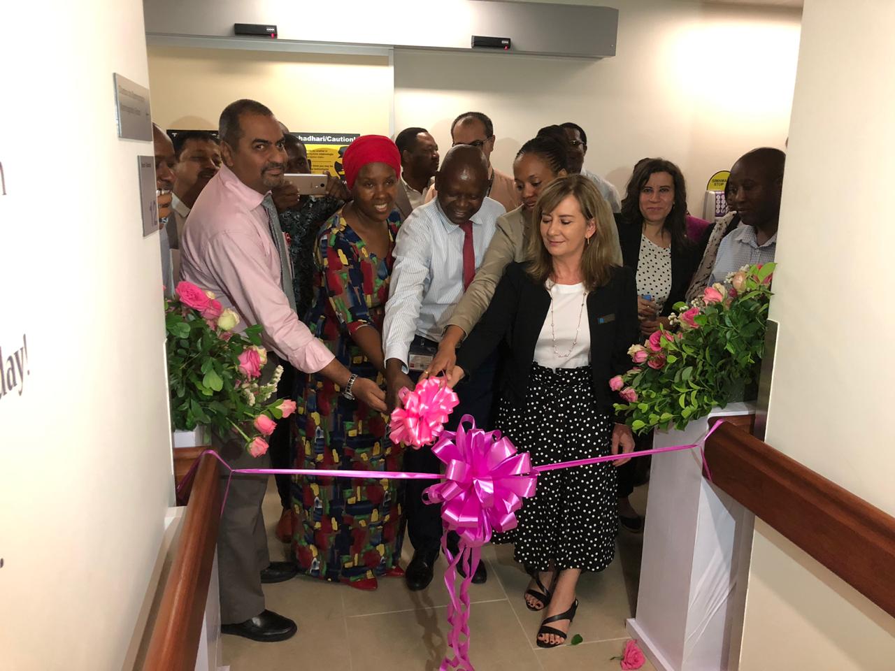 Chief guest Dr. Daisy Majamba, Regional Dental Officer, Dar es Salaam with Mr. Sulaiman Shahabuddin, Regional Chief Executive Officer, Aga Khan Health Services, East Africa and Maria Smith, Marketing Director for Women’s Health at GE Healthcare Africa during the launch of the Digital Mammography