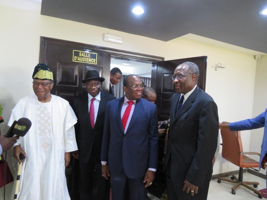 From left to right: Former President Nicephore Soglo of Benin Republic, former President Goodluck Jonathan of Nigeria, current Prime Minister Kassoury of Guinea and Dr Chris Fomunyoh of the NDI after a meeting on the upcoming elections in Guinea