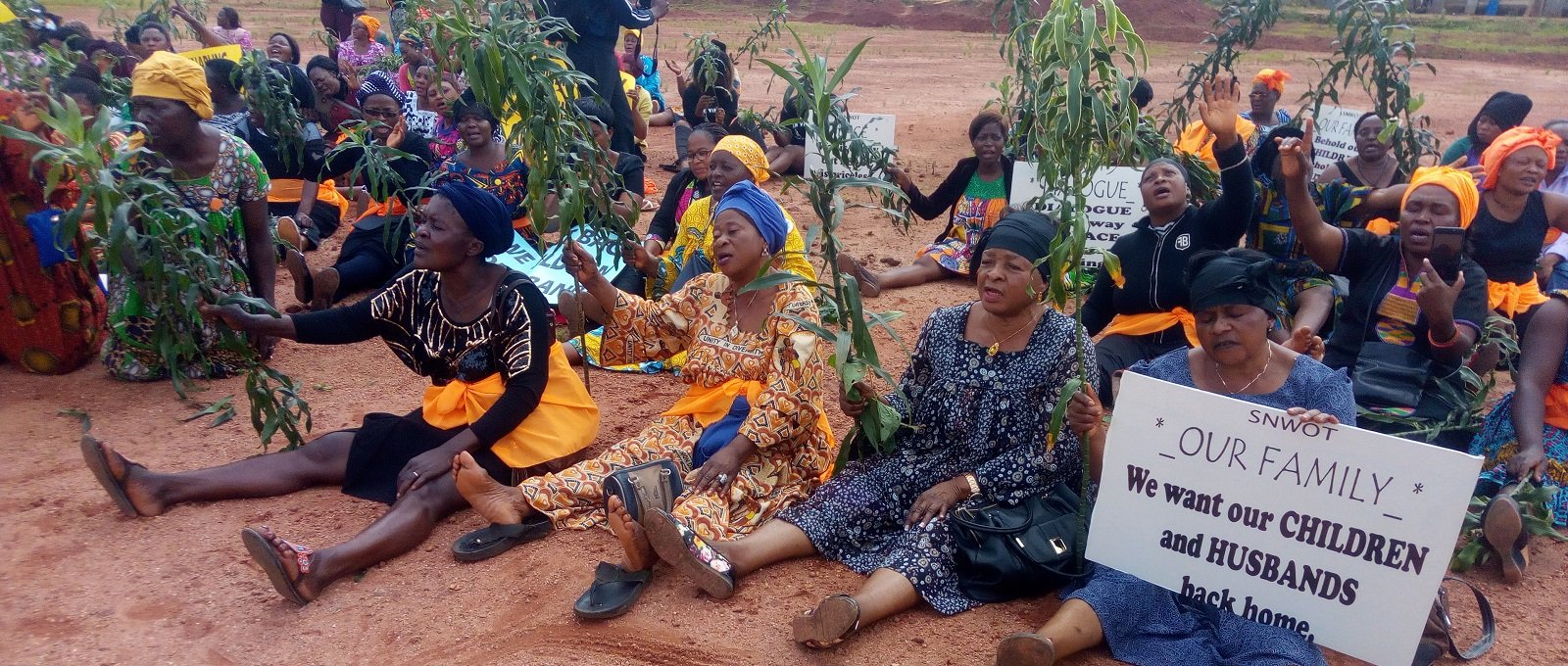 Women from the North West Region of Cameroon gathered on 7 September 2018 to call for an end to the conflict that has resulted in many being killed and thousands displaced