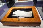 GUINEAECUATORIALPRESS.COM The famous $275,000 Michael Jackson glove on display in Malabo