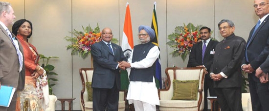 Former Prime Minister of India Dr Manmohan Singh with South African President Jacob Zuma during a visit