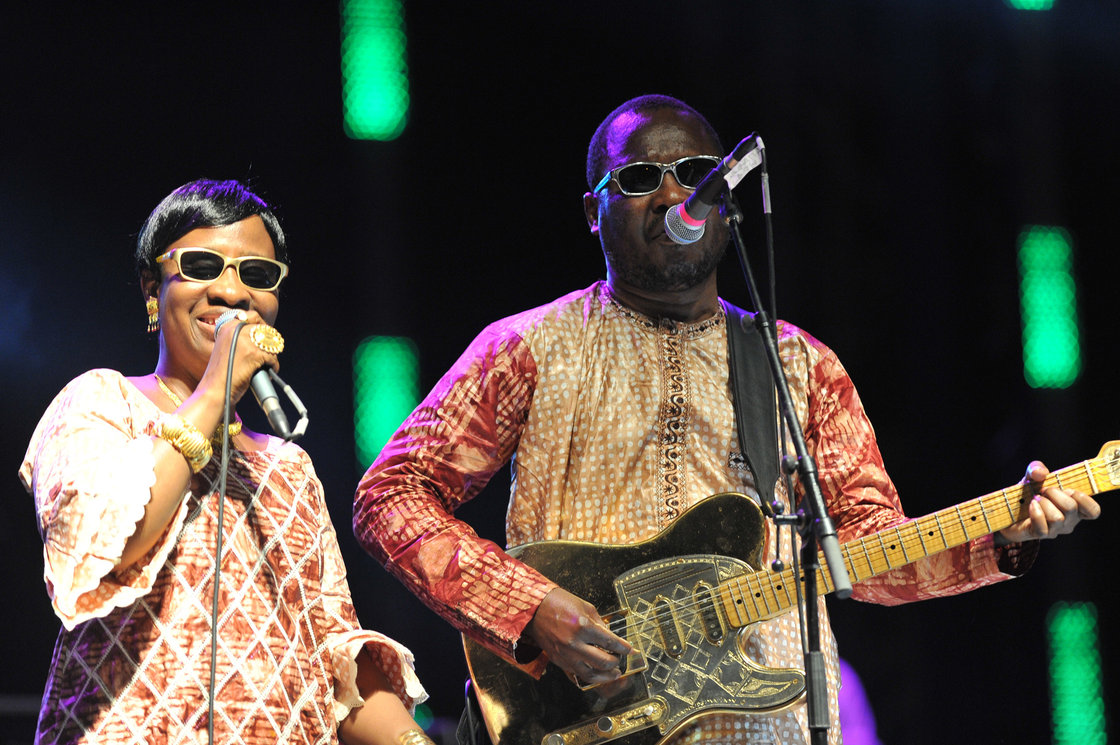 Mariam and Amadou, both from Mali, add their voices to the song "Africa Stop Ebola."