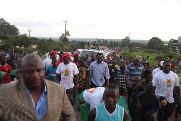 Opposition UPND leader Hakainde Hichilema (in white shirt and folded sleeves), campaigning in Luwingu District of the Bemba-dominated Northern Province. Picture with permission of Zambian Watchdog.