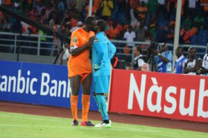 Ivory Coast's Yata Touré kisses his team mate and goal keeper, Boubacar Barry. Photo©Taimour Lay