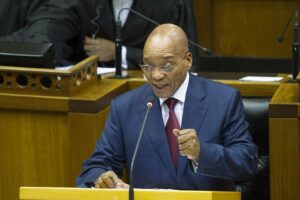 South African president, Jacob Zuma, delivers the State of the Nation address in Cape Town on February 12, 2015 (AFP Photo/Rodger Bosch) 
