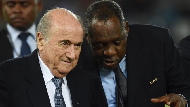 Issa Hayatou (R) has said he won't stand for Fifa presidency to replace Sepp Blatter permanently