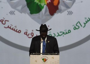 South Sudan's President Salva Kiir Mayardit addresses delegates during The India-Africa Summit in New Delhi on October 29, 2015 (AFP Photo/Money Sharma)