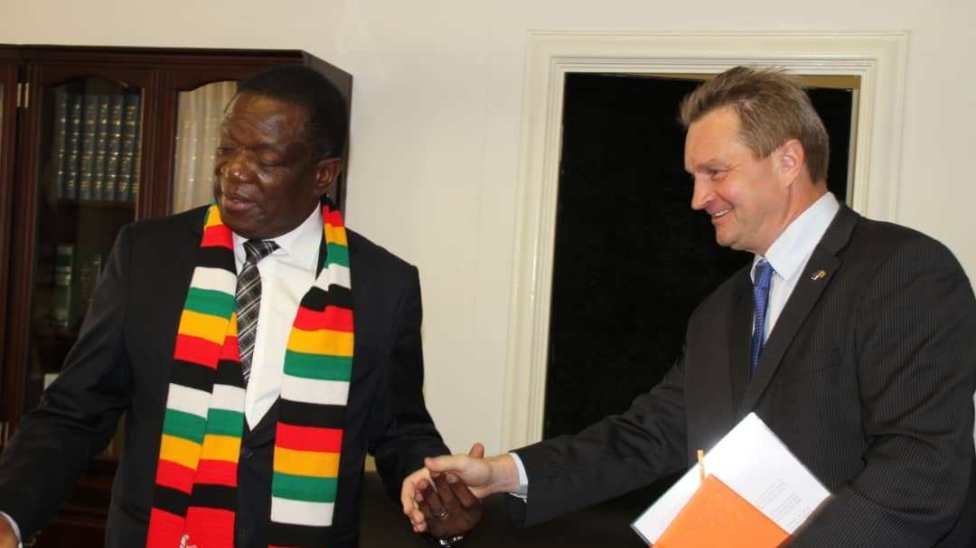 President Emmerson Mnangagwa with EU Ambassador Head of Delegation to Zimbabwe Tim Olkonnen 