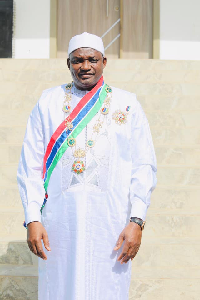 Gambia President Barrow Decorated with insignia of GMRG PAN